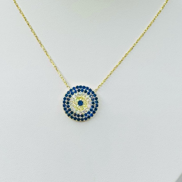 Elegant 18K Gold and Sapphire Blue Pendant Necklace - Picture 3 of 5